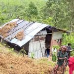 തന്നെ കാണാന് വരുന്ന സന്ദര്ശകര്ക്ക് ആധാര് കാര്ഡ് നിര്ബന്ധം ; കങ്കണയുടെ പരാമര്ശത്തില് പ്രതിഷേധം ശക്തം