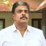 നിയമസഭയില് സ്വര്ണക്കൊള്ളയില് പ്രതിഷേധം; സ്പീക്കറുടെ ചേമ്പറിലേക്ക് ചാടിക്കയറാന് ശ്രമിച്ച് പ്രതിപക്ഷ നേതാക്കള്